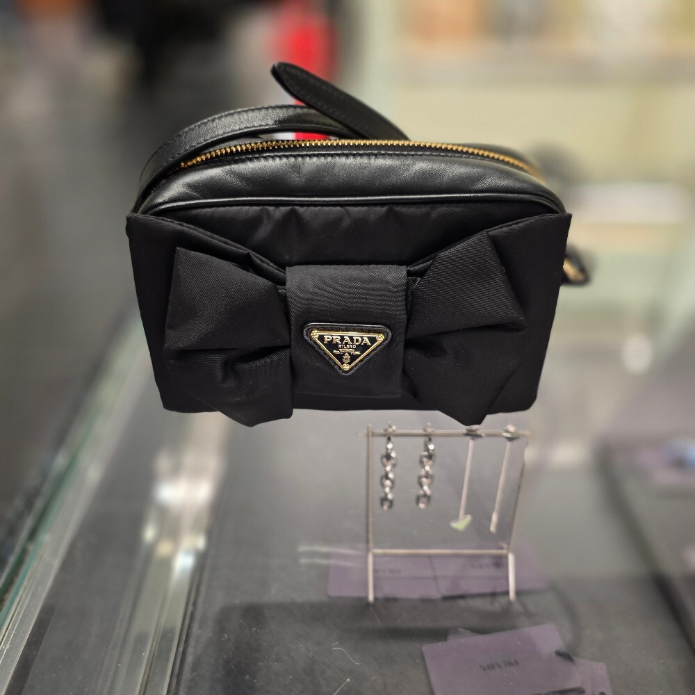 프라다 리본 리나일론 숄더백 1BH166