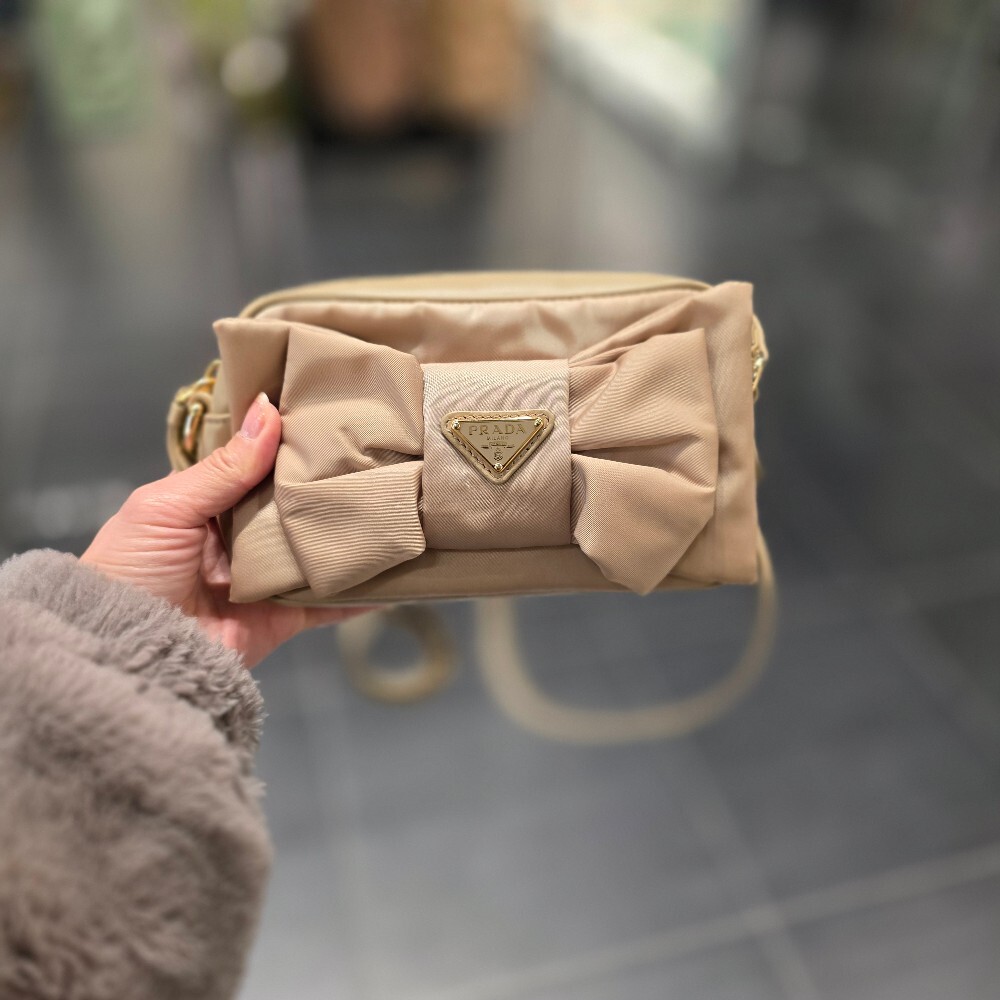 프라다 리본 리나일론 숄더백 1BH166