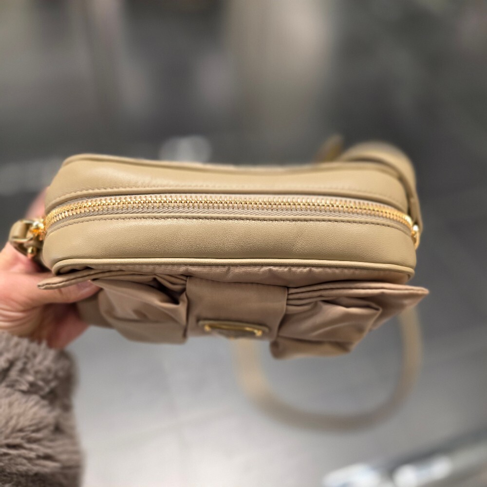 프라다 리본 리나일론 숄더백 1BH166