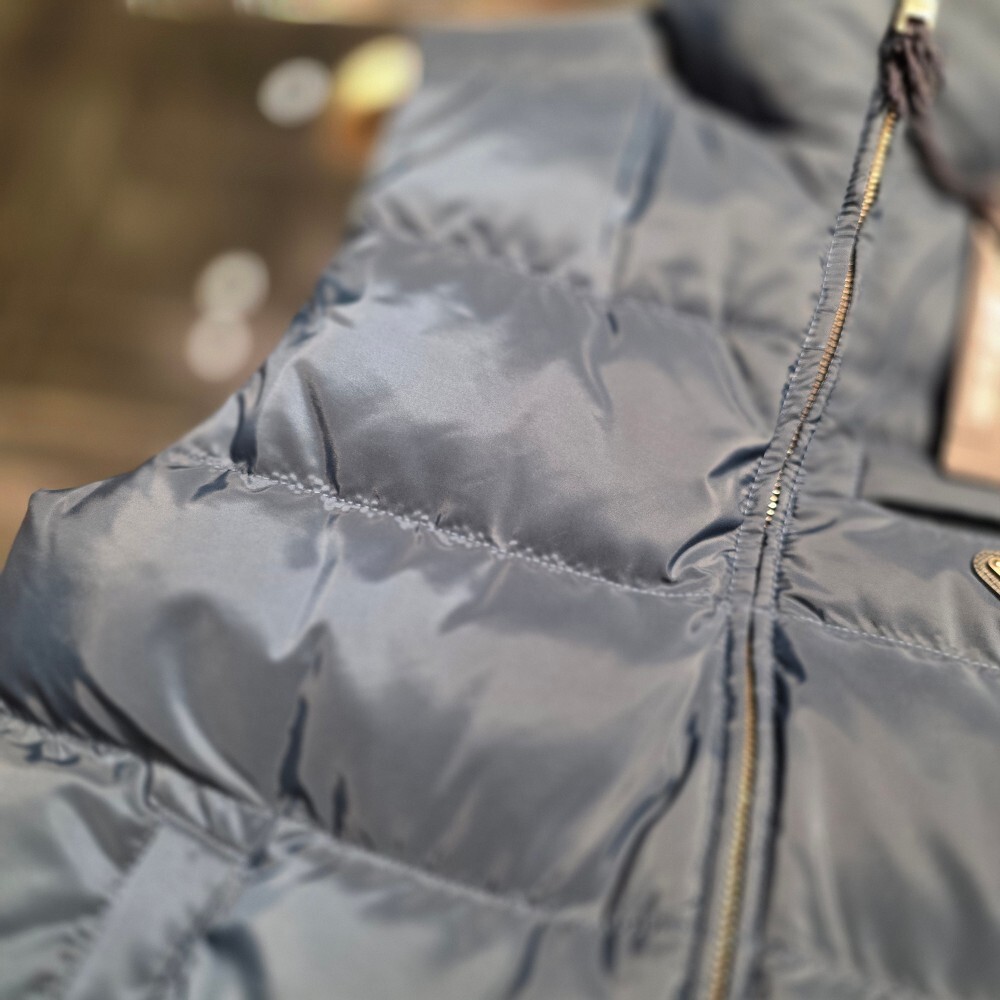 프라다 리나일론 남성 패딩 조끼 SGJ191