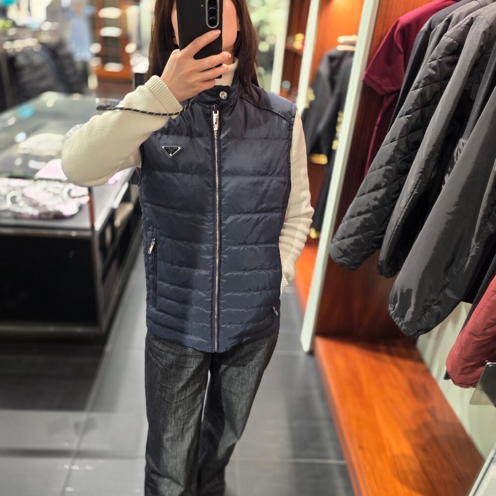 프라다 리나일론 남성 패딩 조끼 SGH069