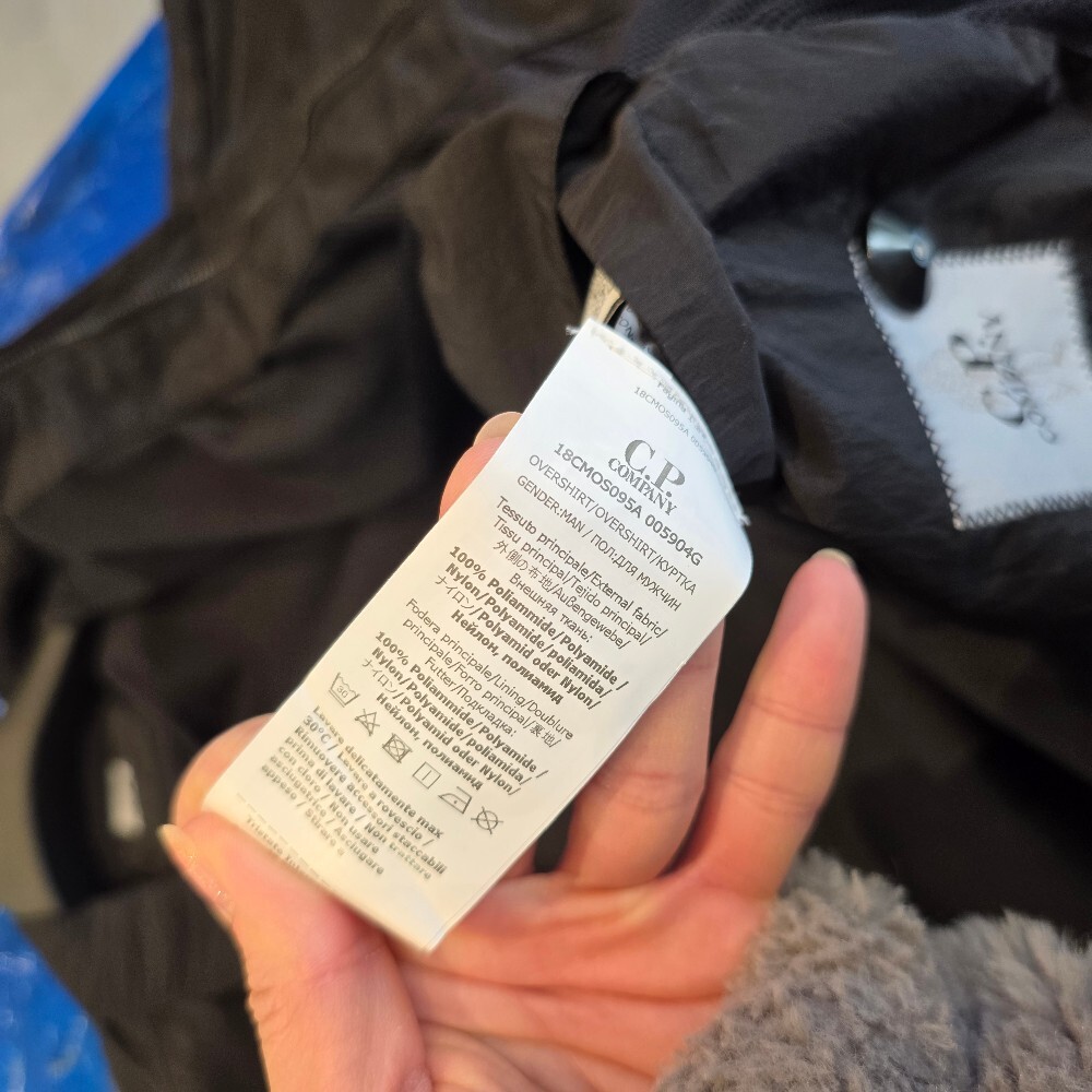 CP컴퍼니 나일론 오버사이즈 셔츠 자켓 18CMOS095A 005904G