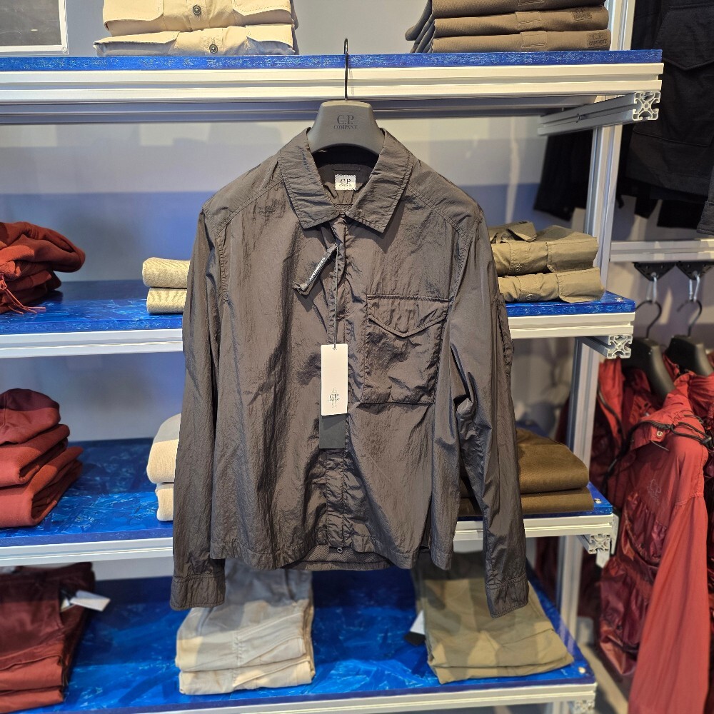 CP컴퍼니 나일론 오버사이즈 셔츠 자켓 18CMOS095A 005904G