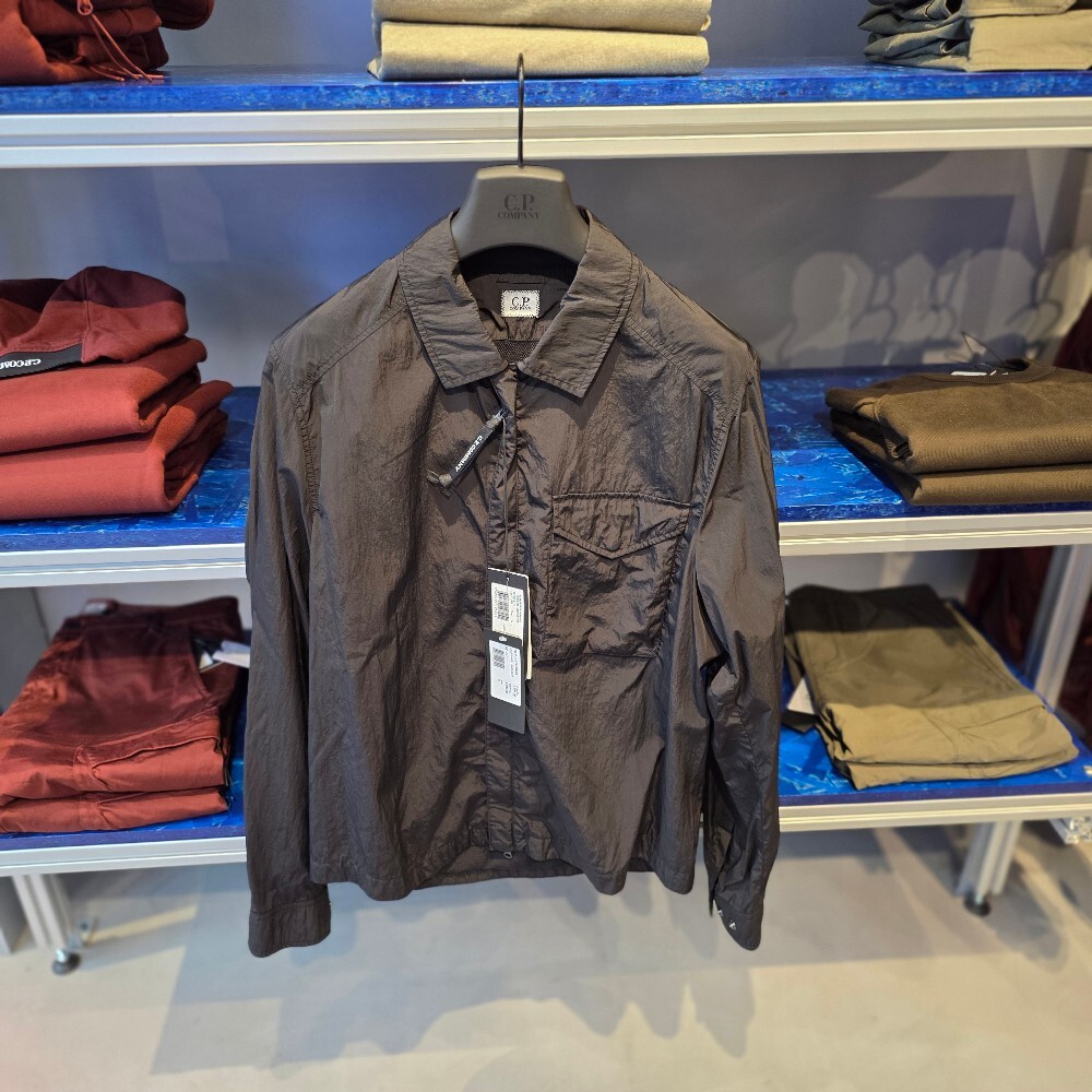 CP컴퍼니 나일론 오버사이즈 셔츠 자켓 18CMOS095A 005904G