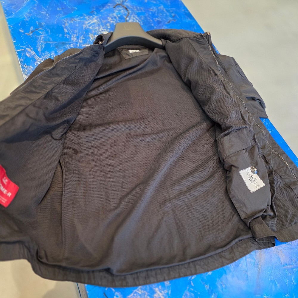 CP컴퍼니 나일론 오버사이즈 셔츠 자켓 18CMOS095A 005904G