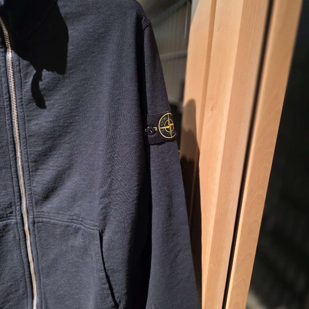 스톤 아일랜드 와펜 집업 자켓 K1S1561000220060 V0020