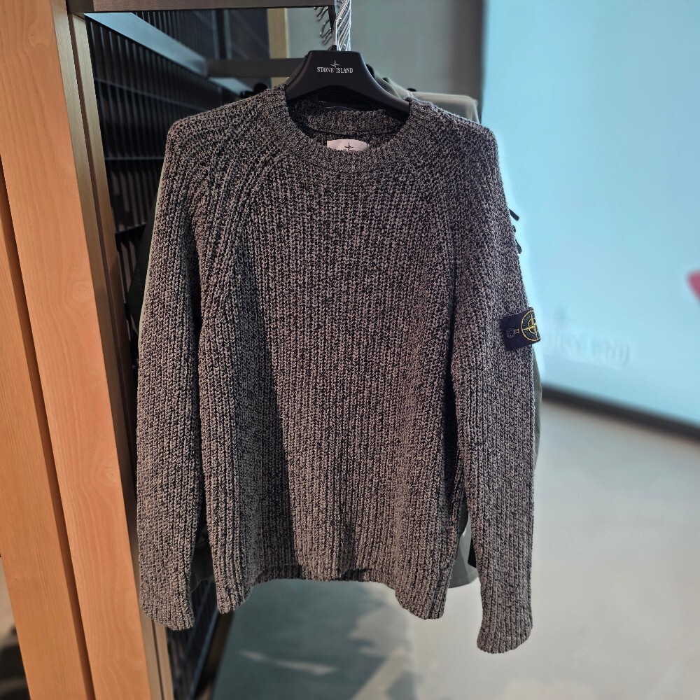 스톤 아일랜드 와펜 남성 니트티 8015531D1 V0059