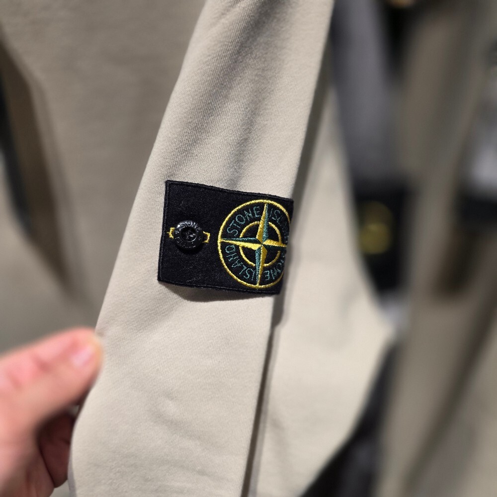 스톤 아일랜드 와펜 코튼 맨투맨 티셔츠 811563051 V0097