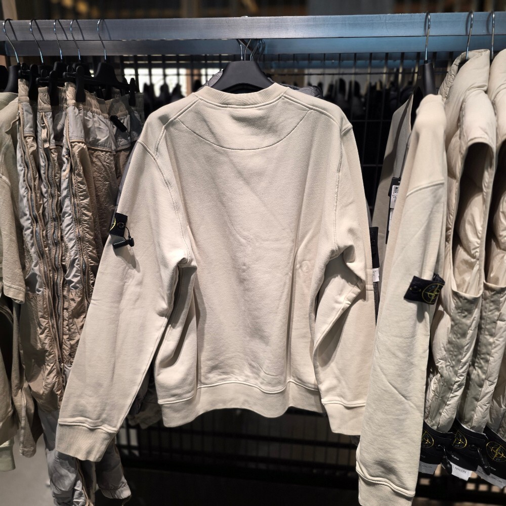 스톤 아일랜드 와펜 코튼 맨투맨 티셔츠 811563051 V0097