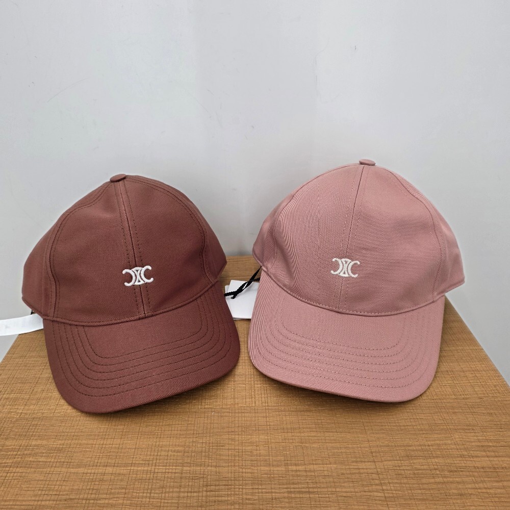 셀린느 트리옹프 로고베이스볼 캡 모자 AA0B3234X