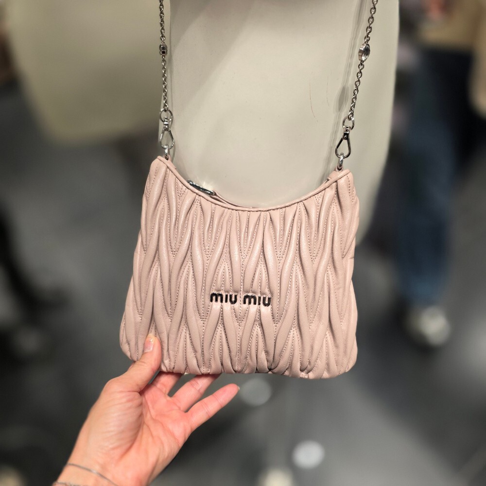 미우미우 마테라쎄 크리스탈 체인 숄더백 5BH189