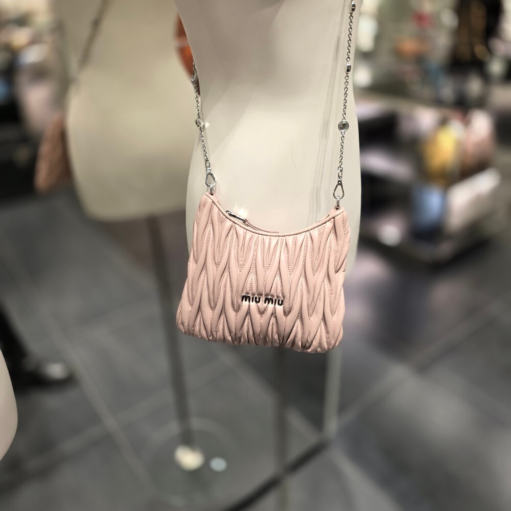 미우미우 마테라쎄 크리스탈 체인 숄더백 5BH189