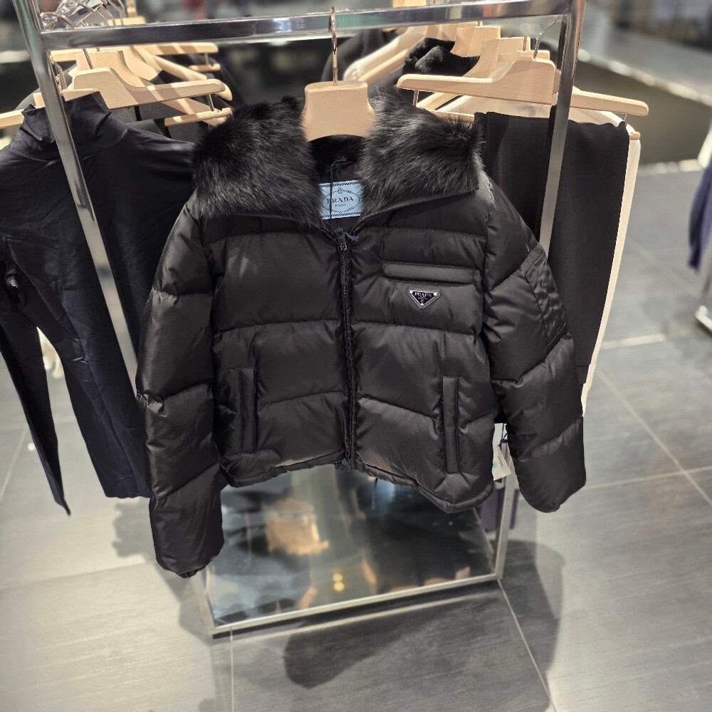 프라다 삼각로고 시어링 후드 여성 패딩 자켓 291808