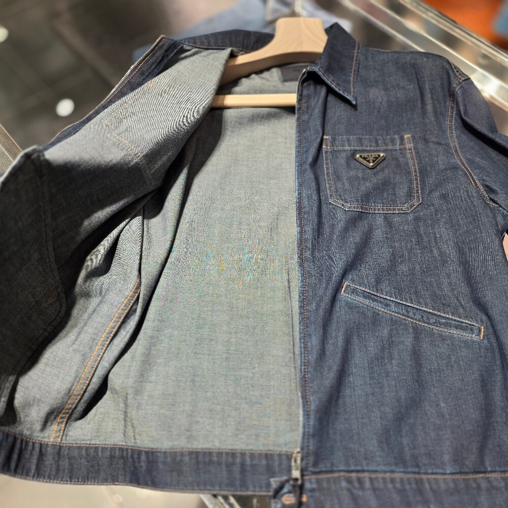 프라다 삼각로고 셔츠 자켓 GEB255