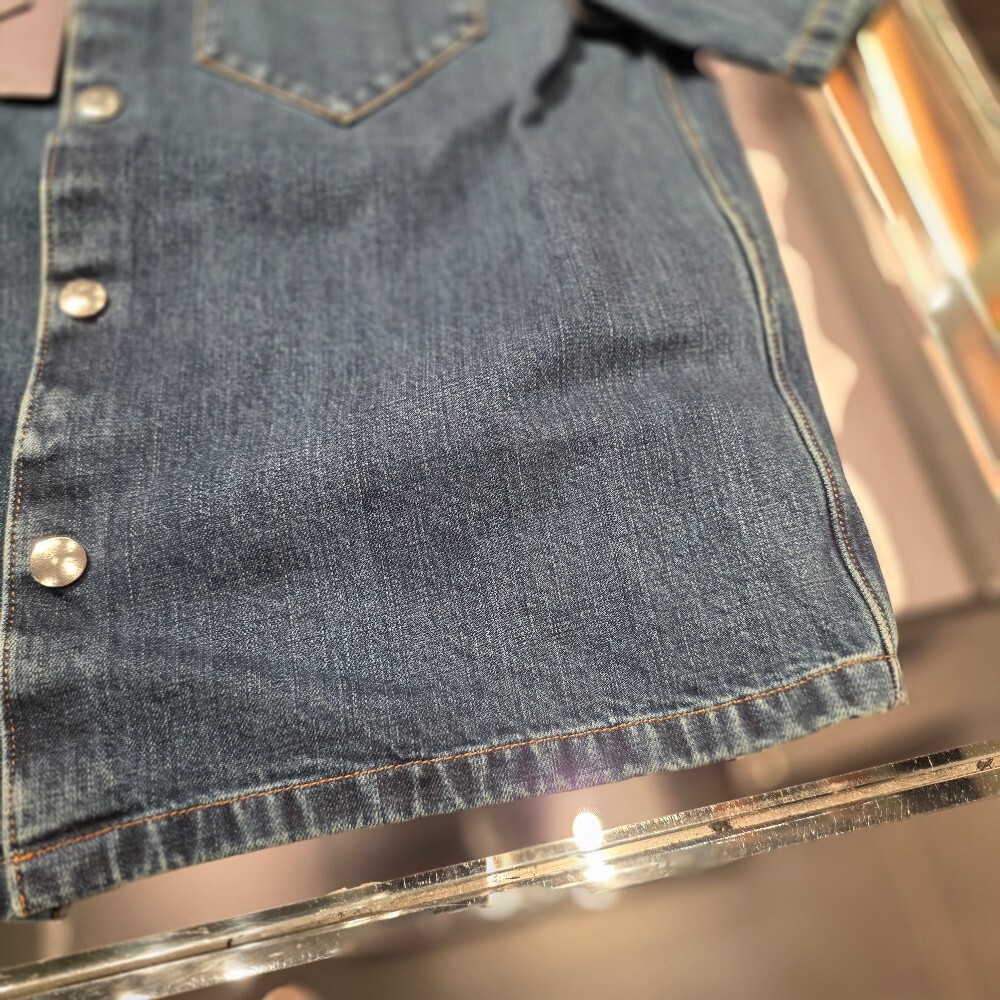 프라다 삼각로고 데님 반팔 셔츠 GEC067