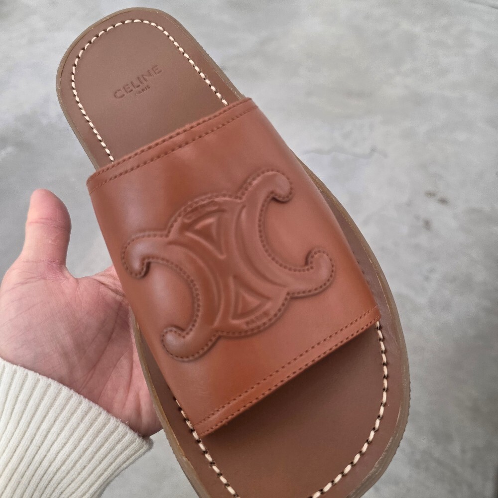 셀린느 트리오페 클레아 뮬 슬리퍼 348513023C