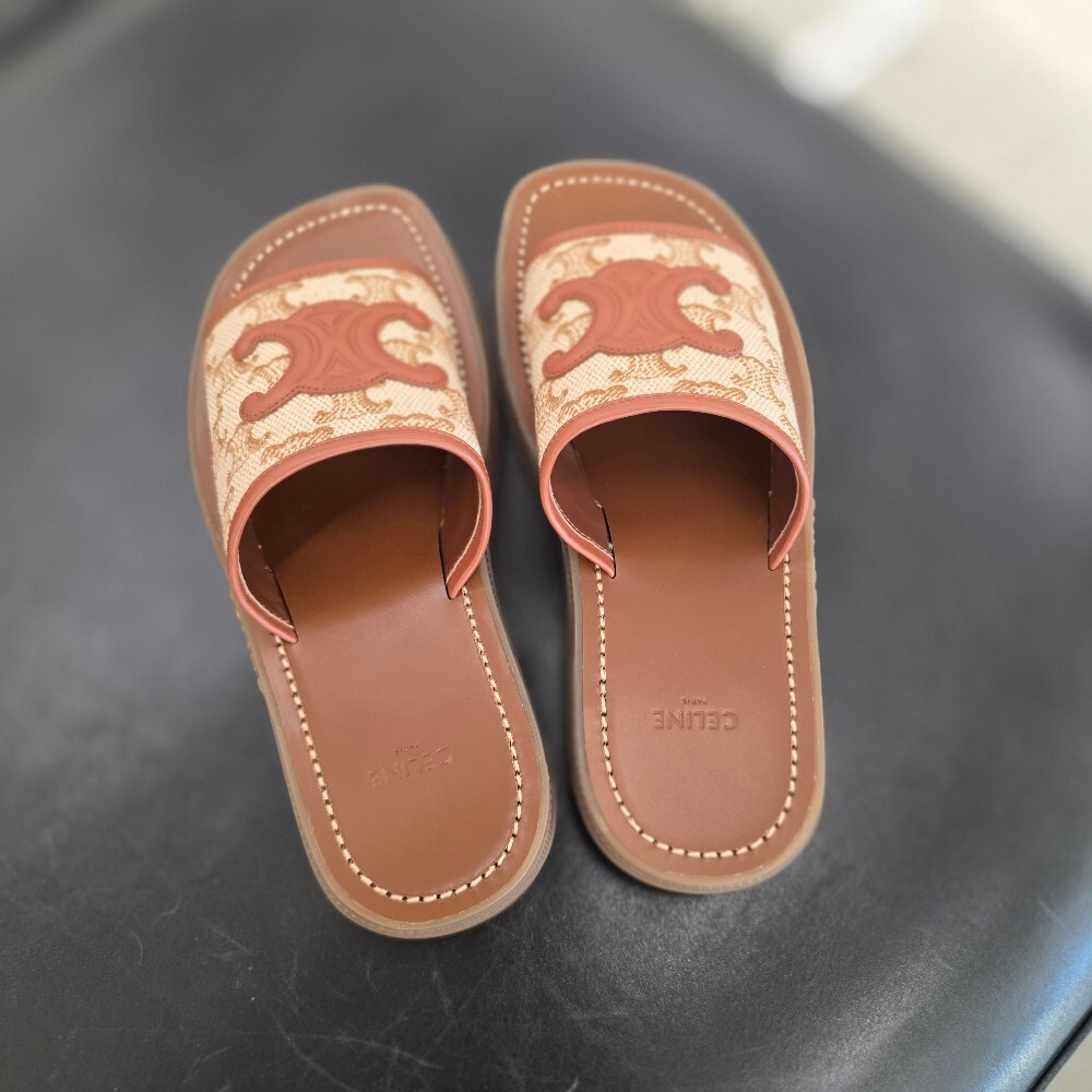 셀린느 트리오페 클레아 뮬 슬리퍼 248512275C