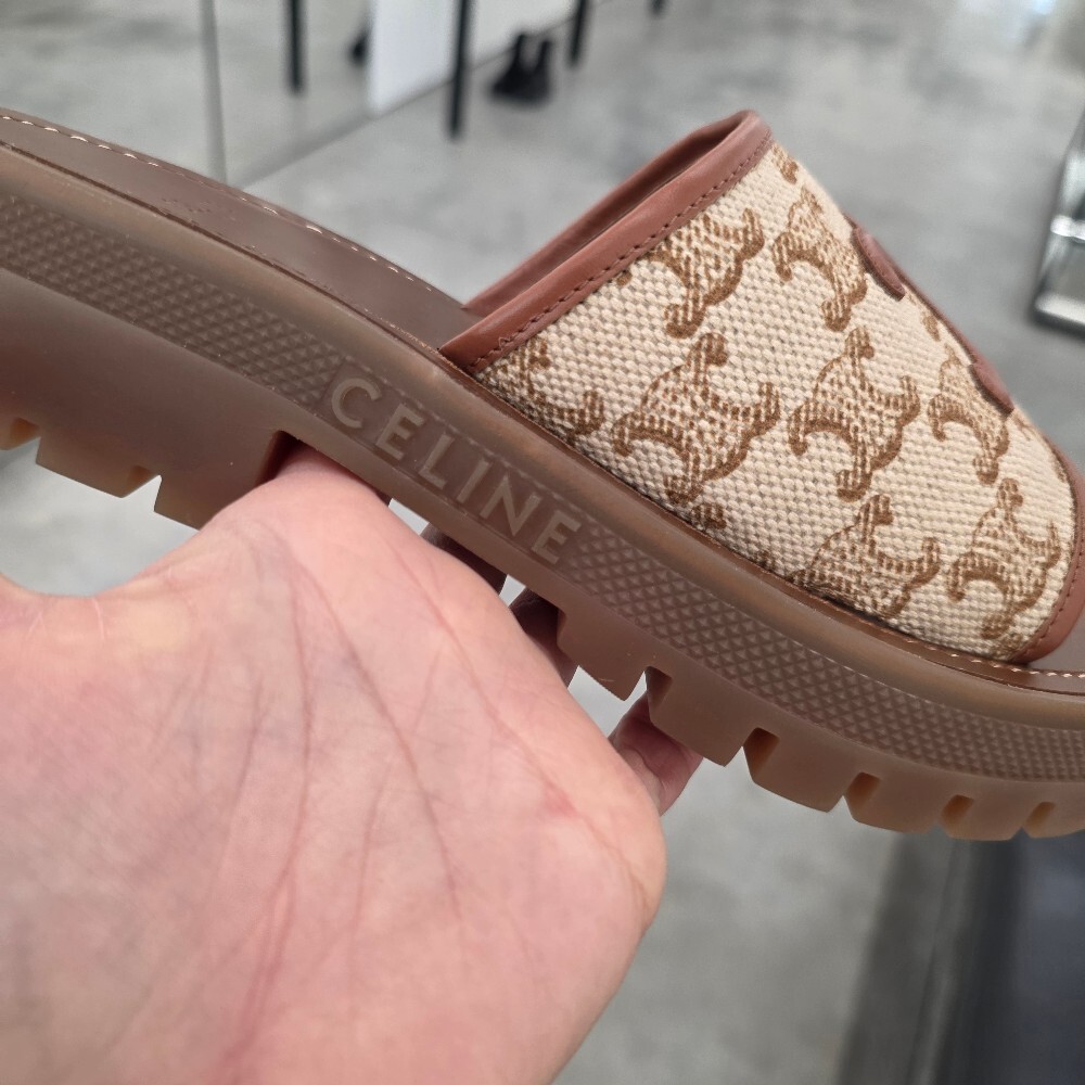 셀린느 트리오페 클레아 뮬 슬리퍼 248512275C