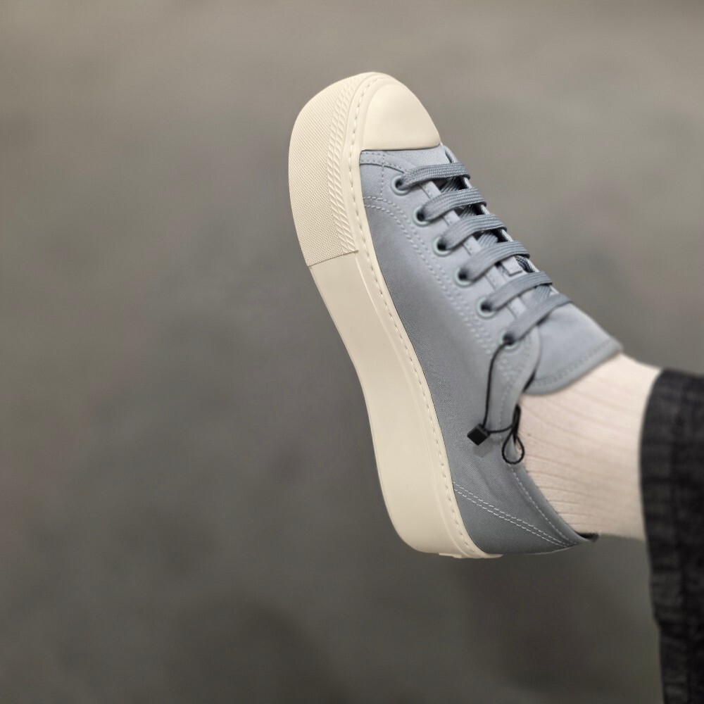 프라다 캔버스 여성 스니커즈 1E407N