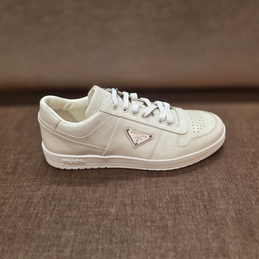 [아울렛] 프라다 다운다운 남성 스니커즈 2EE364