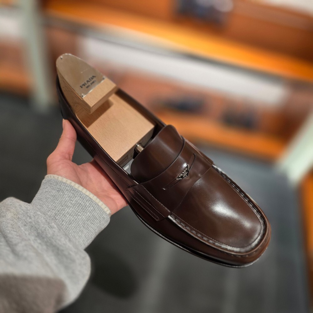 [아울렛] 프라다 삼각로고 페니 남성 로퍼 2DB201