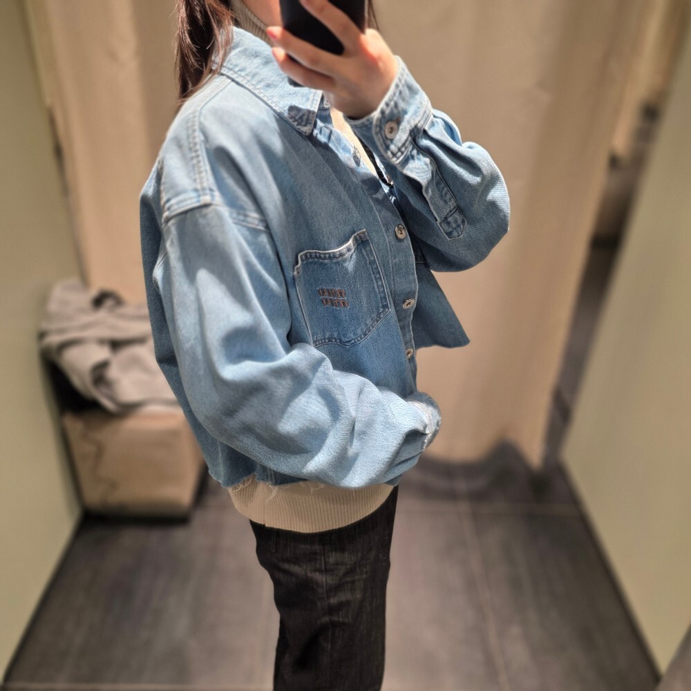 [아울렛] 미우미우 오버사이즈 코튼 데님 셔츠 자켓 GWB188