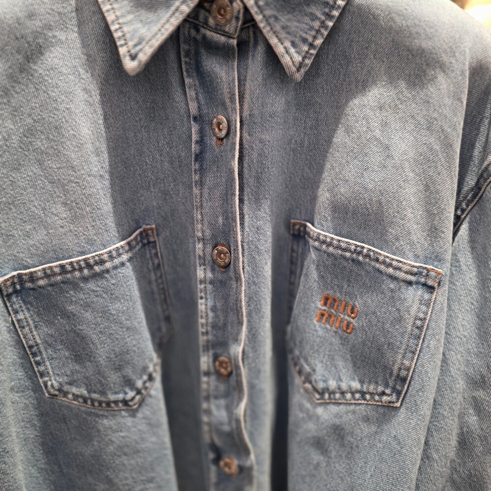 [아울렛] 미우미우 오버사이즈 코튼 데님 셔츠 자켓 GWB188