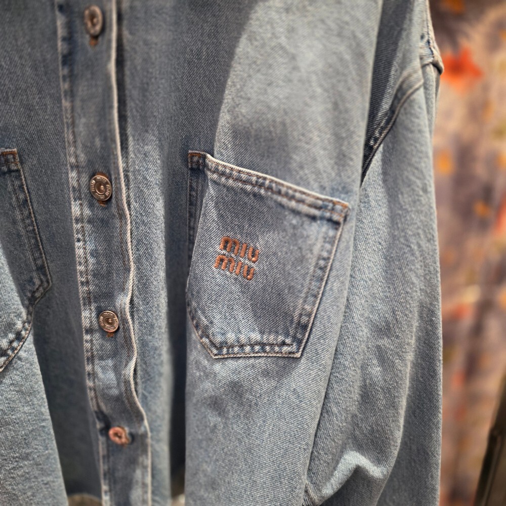 [아울렛] 미우미우 오버사이즈 코튼 데님 셔츠 자켓 GWB188