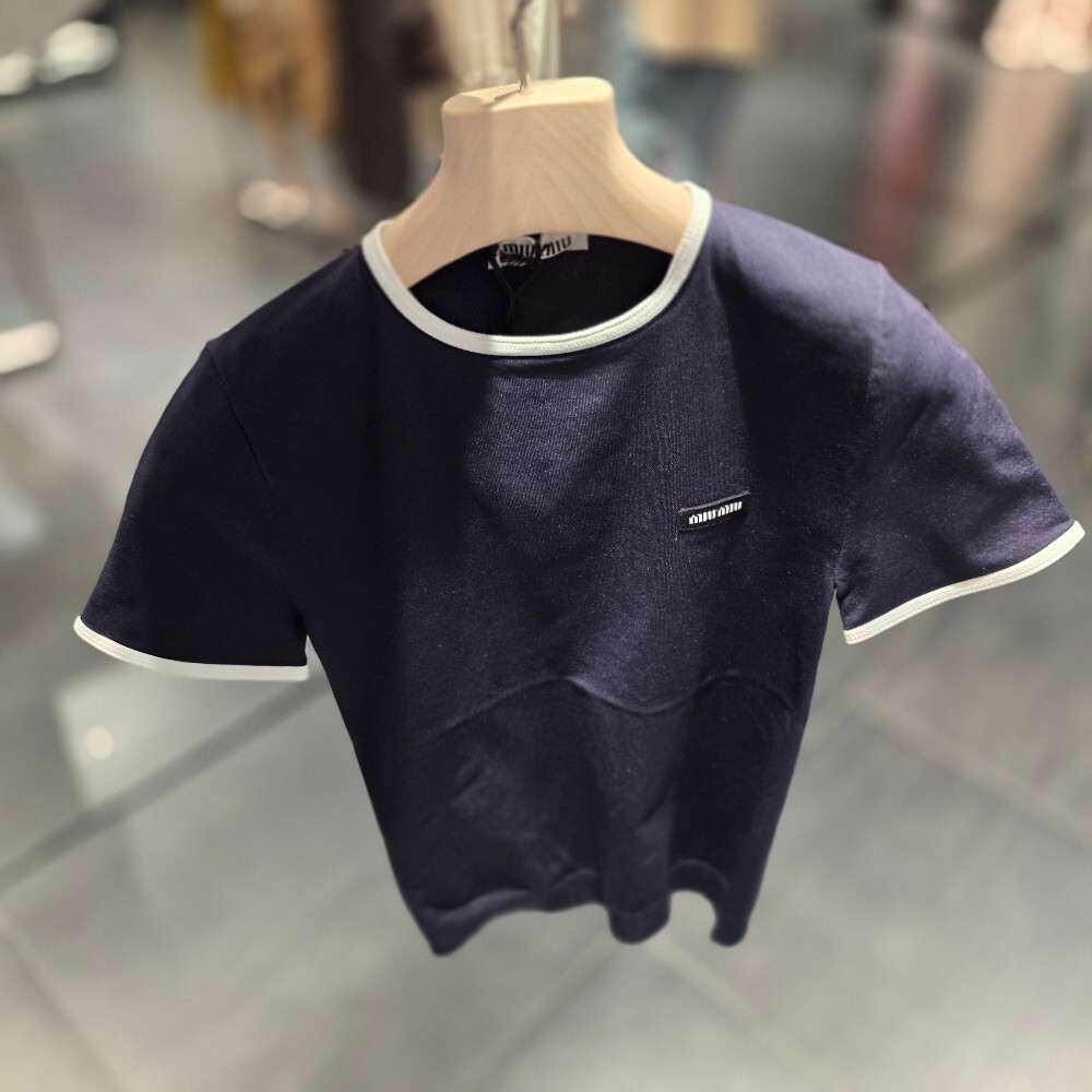 [아울렛] 미우미우 여성 반팔 티셔츠 MMLA88