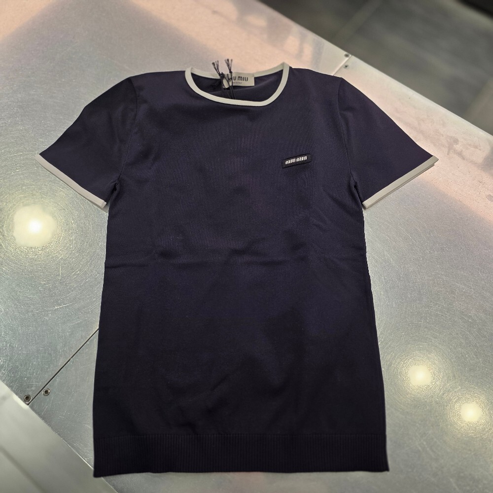 [아울렛] 미우미우 여성 반팔 티셔츠 MMLA88