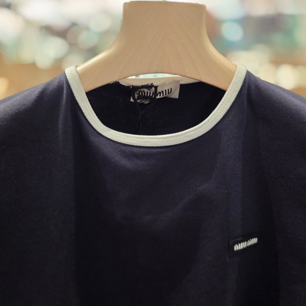 [아울렛] 미우미우 여성 반팔 티셔츠 MMLA88