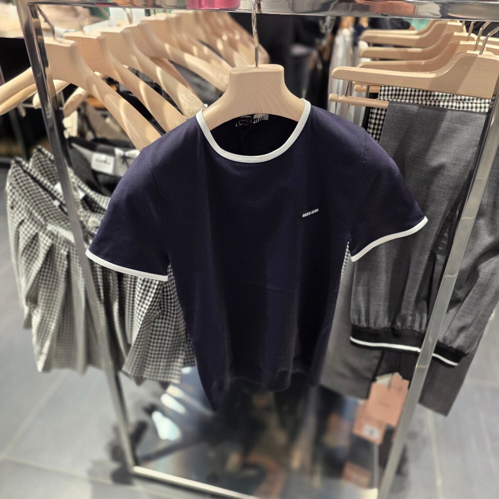 [아울렛] 미우미우 여성 반팔 티셔츠 MMLA88