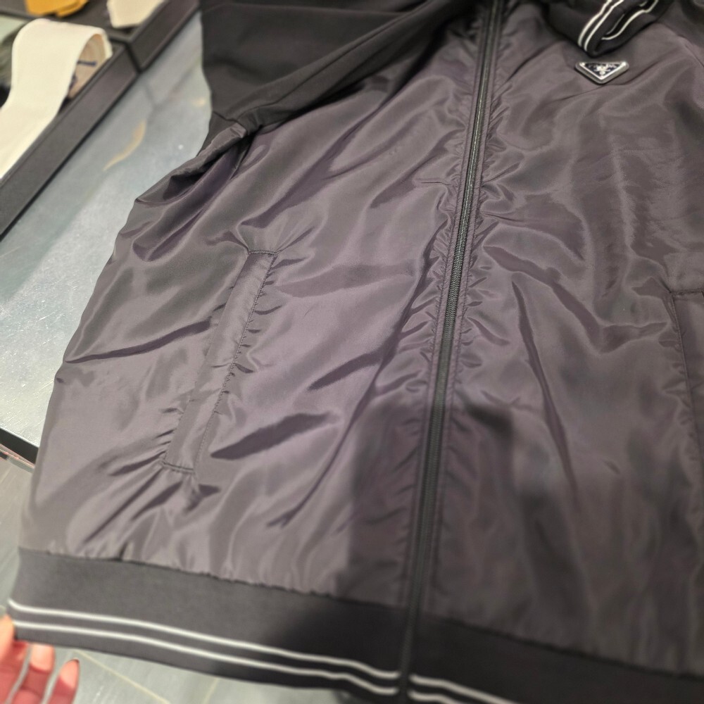 [아울렛] 프라다 리나일론 남성 집업 자켓