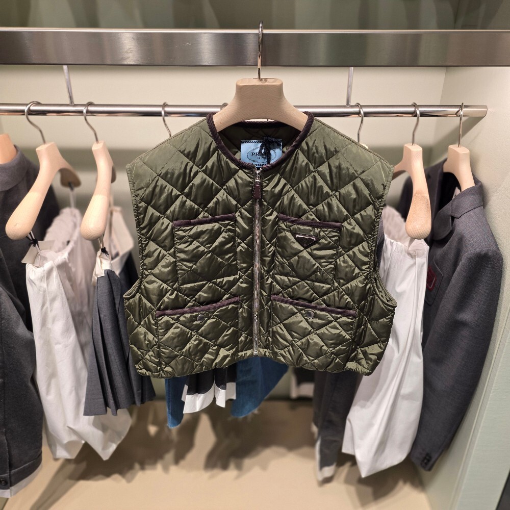 [아울렛] 프라다 리나일론 퀼팅 여성 블루종 조끼 29X167