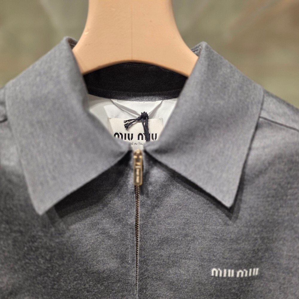 [아울렛] 미우미우 포플린 크롭 여성 자켓 ML1131