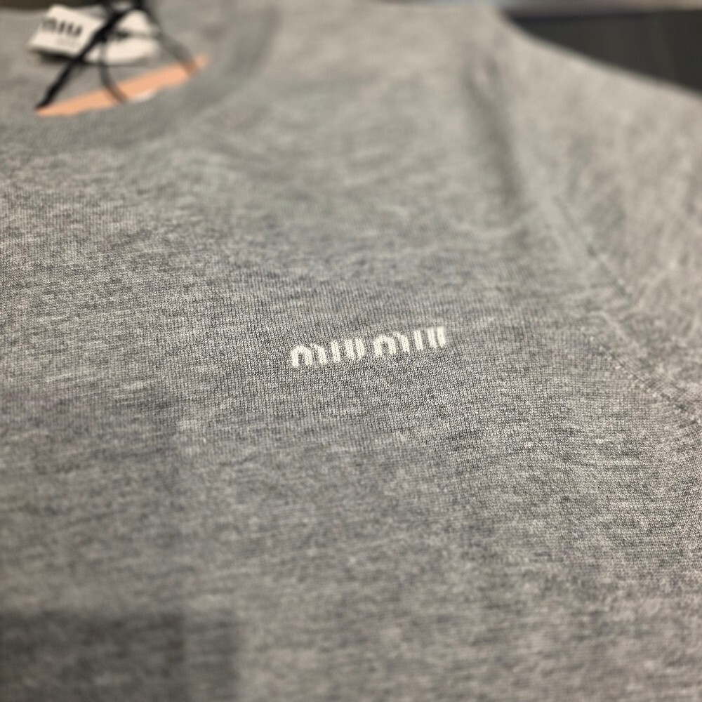 [아울렛] 미우미우 캐시미어 실크 반팔 니트티 MML978
