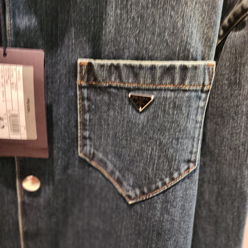 [아울렛] 프라다 삼각로고 데님셔츠 GEC066