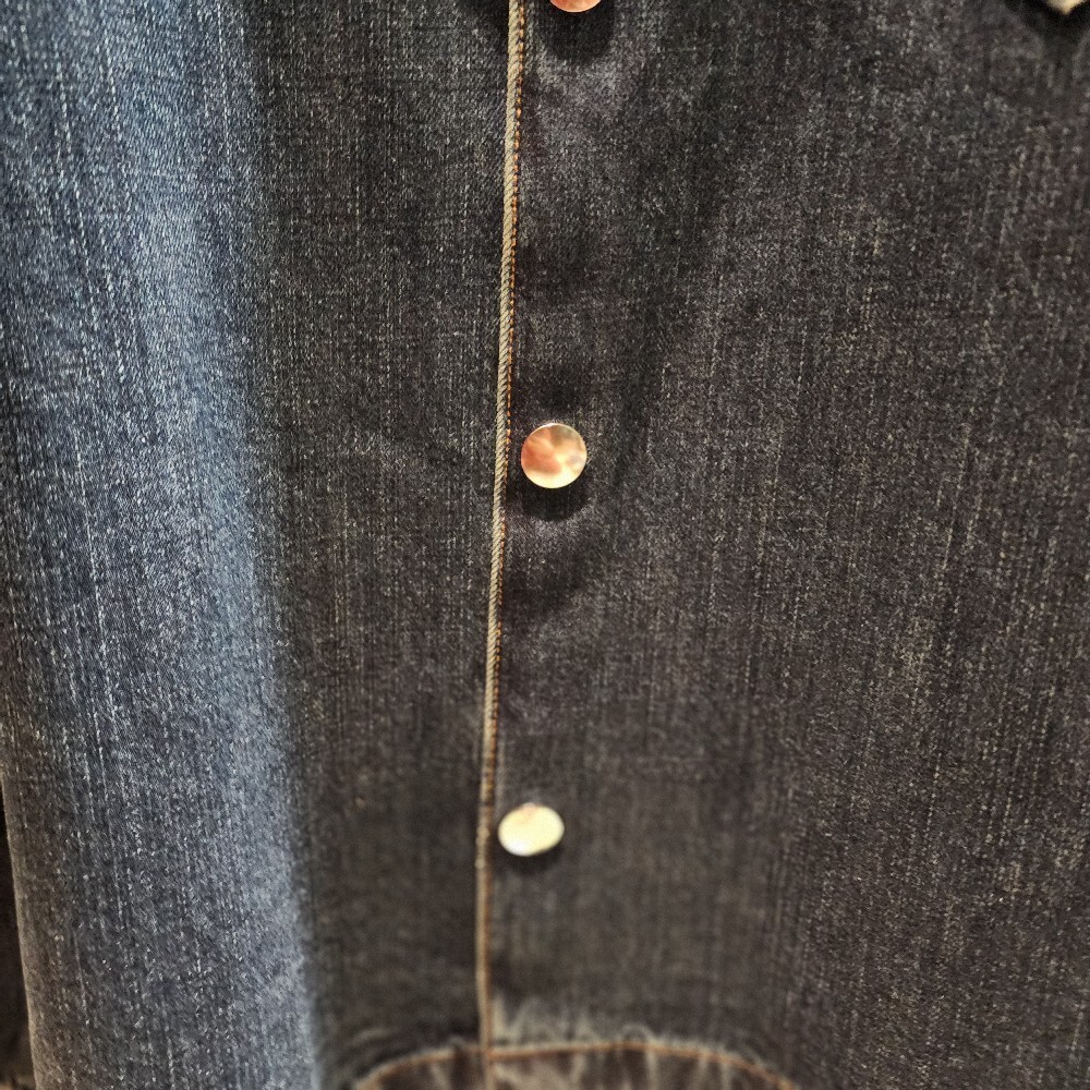 [아울렛] 프라다 삼각로고 데님셔츠 GEC066