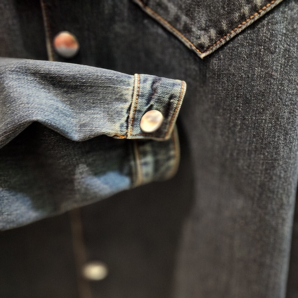 [아울렛] 프라다 삼각로고 데님셔츠 GEC066