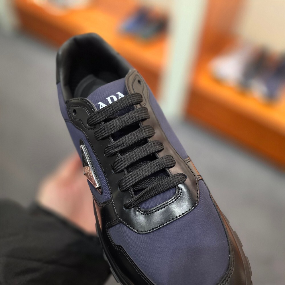 [아울렛] 프라다 프락스 01 리나일론 남성 스니커즈 2EE369