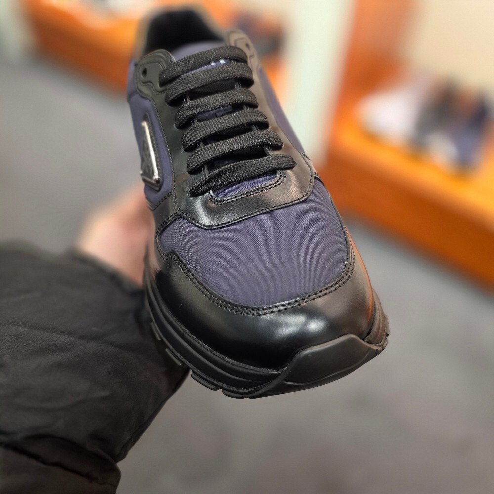 [아울렛] 프라다 프락스 01 리나일론 남성 스니커즈 2EE369