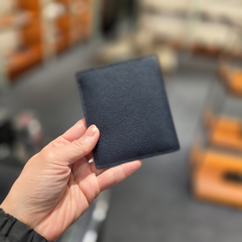 [아울렛] 프라다 삼각로고 비텔로 그레인 남성 반지갑 2MO004