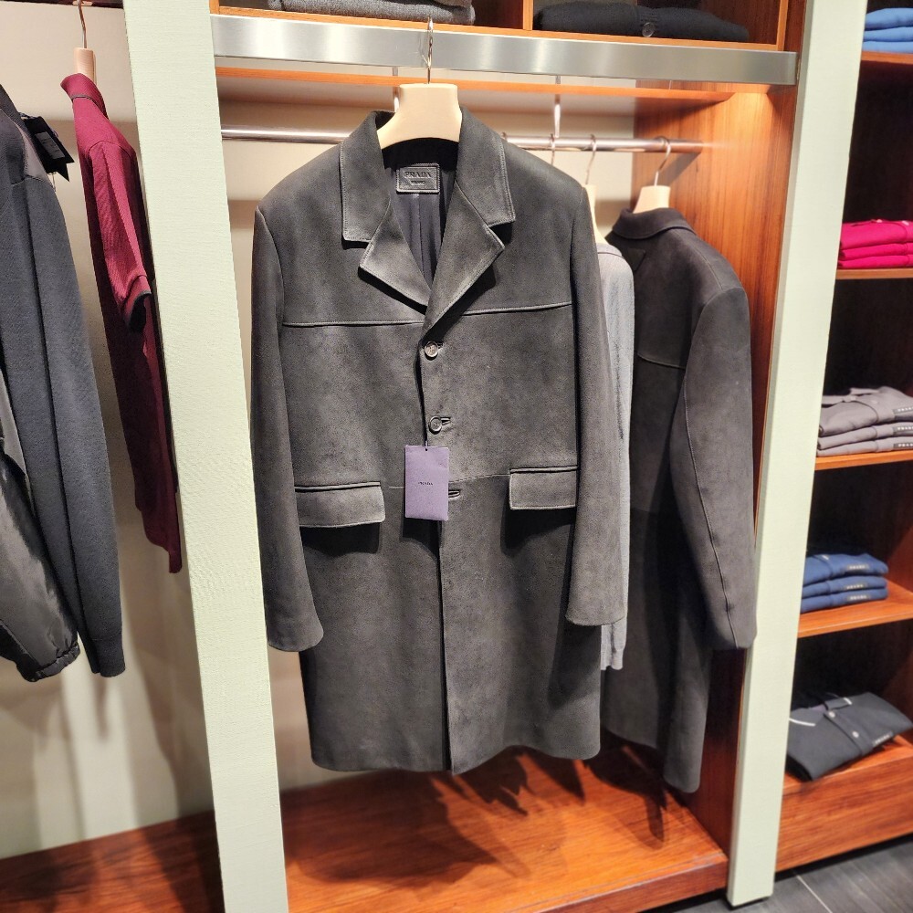 [아울렛] 프라다 스웨이드 남성 코트 UPS613