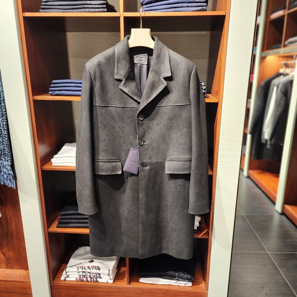 [아울렛] 프라다 스웨이드 남성 코트 UPS613