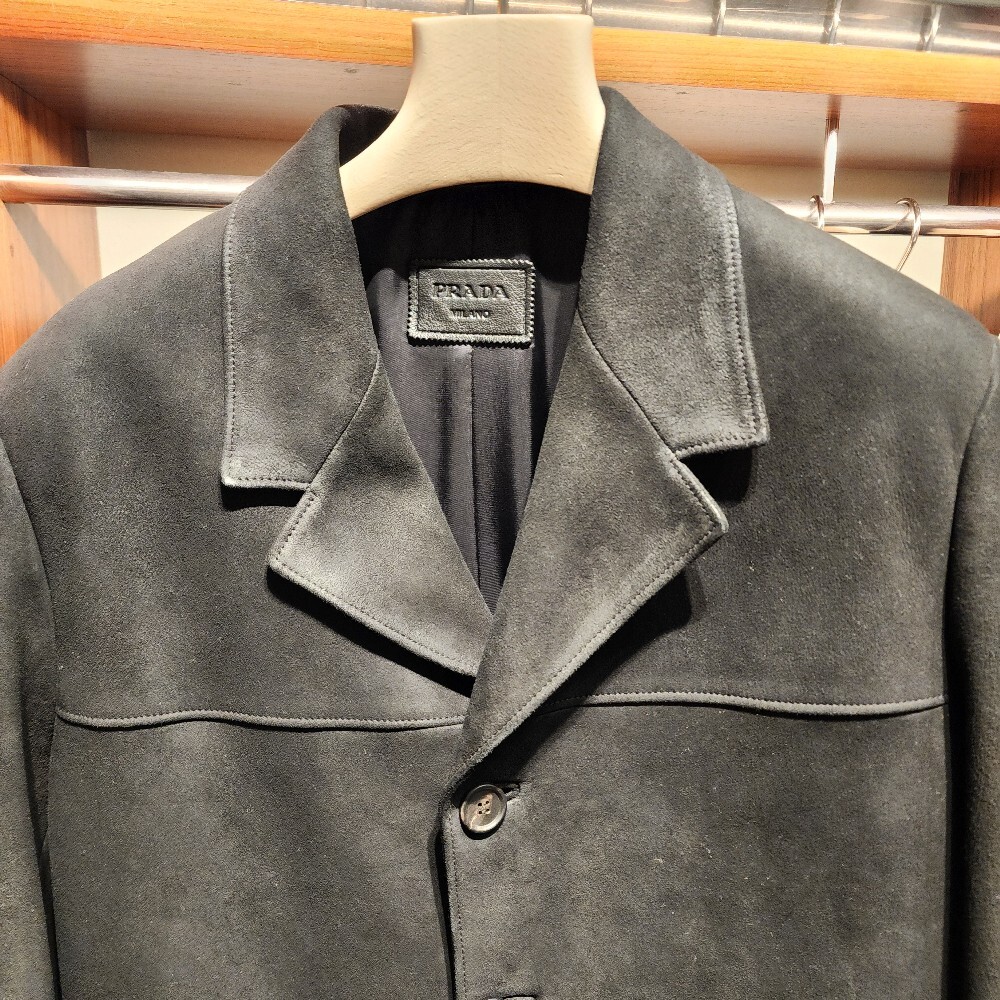 [아울렛] 프라다 스웨이드 남성 코트 UPS613