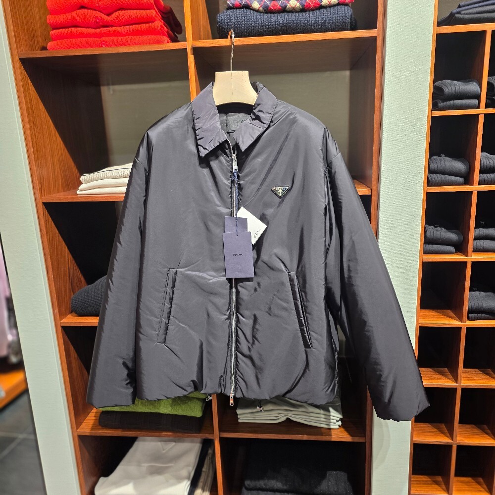 [아울렛] 프라다 리나일론 남성 패딩 자켓 SGC691