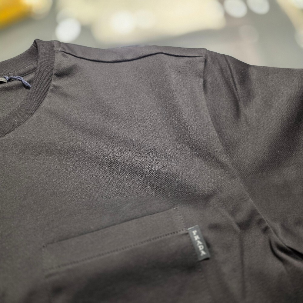 [아울렛] 프라다 포켓 코튼 남성 베이직 반팔 티셔츠 UJN658