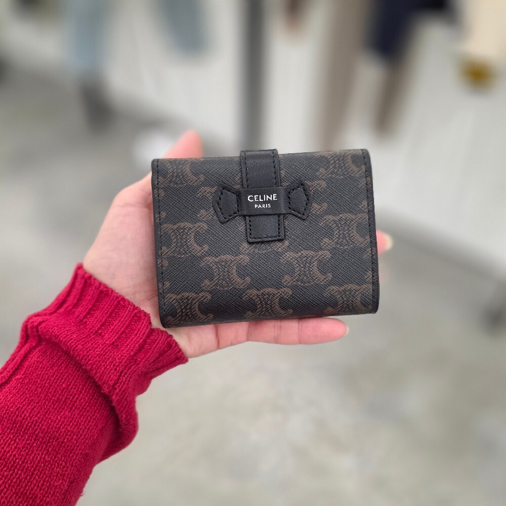 [아울렛] 셀린느트리옹프 캔버스 반지갑 10H482DB7.38SI