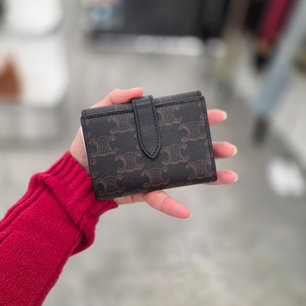 [아울렛] 셀린느트리옹프 캔버스 반지갑 10H482DB7.38SI