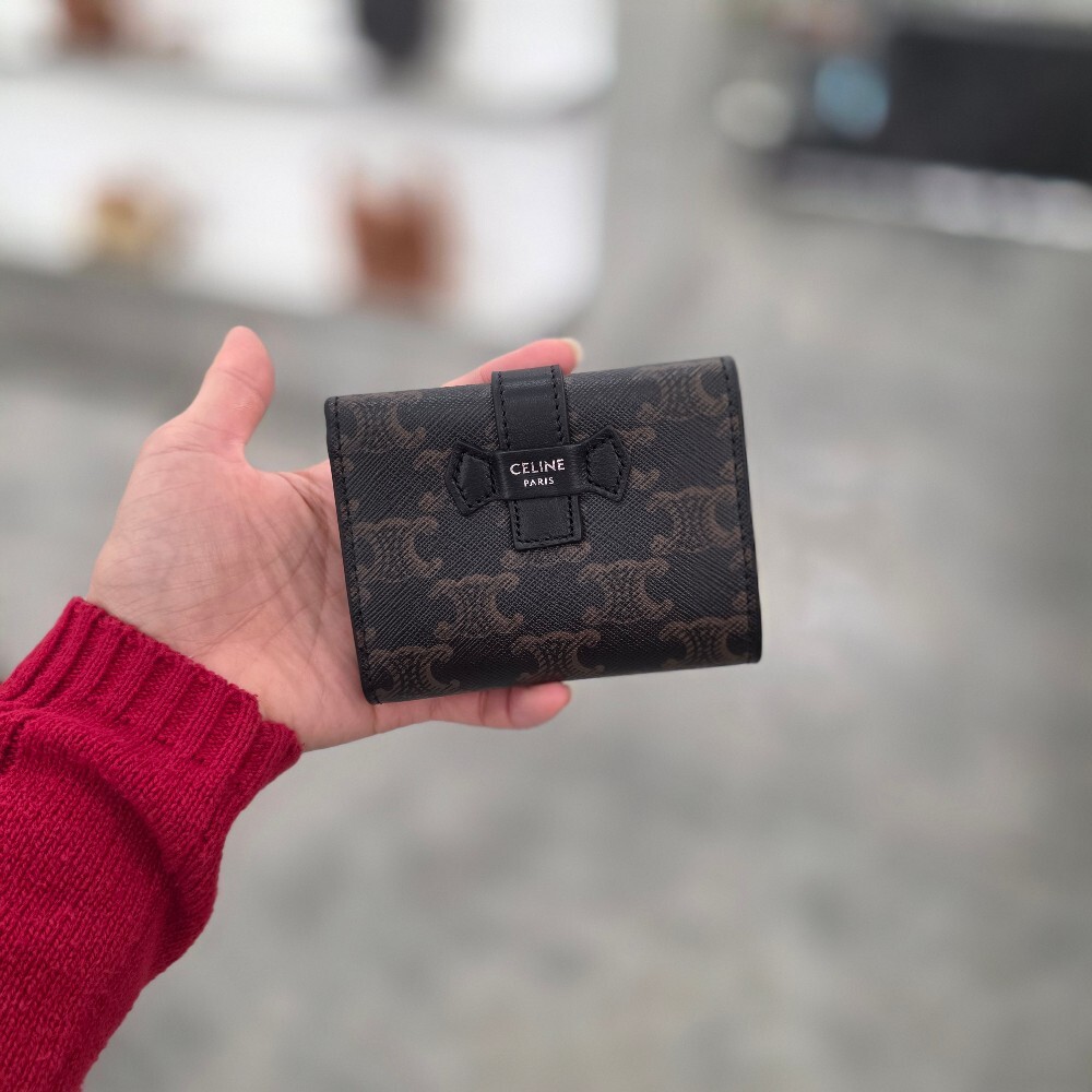 [아울렛] 셀린느트리옹프 캔버스 반지갑 10H482DB7.38SI